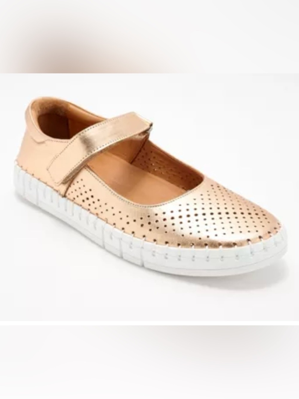 MIZ MOOZ Leather Mary Jane Flats.